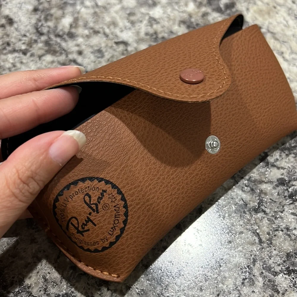 Tod’s Women’s NWT Authentic Sunglasses Shades (comes with Ray-Ban Case)